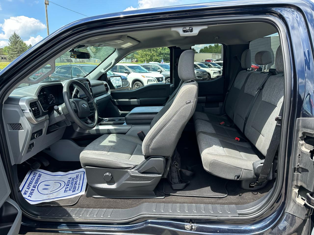 Ford F-150 XLT 4WD SuperCab 8' Box 2022