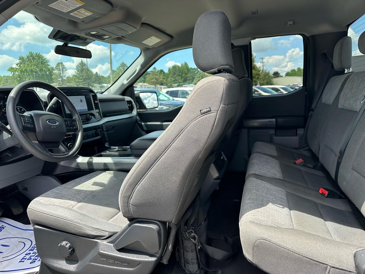 Ford F-150 XLT 4WD SuperCab 8' Box 2022