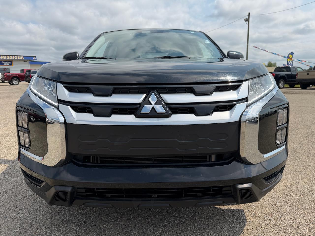 Mitsubishi Outlander Sport 2.0 ES 4WD 2024