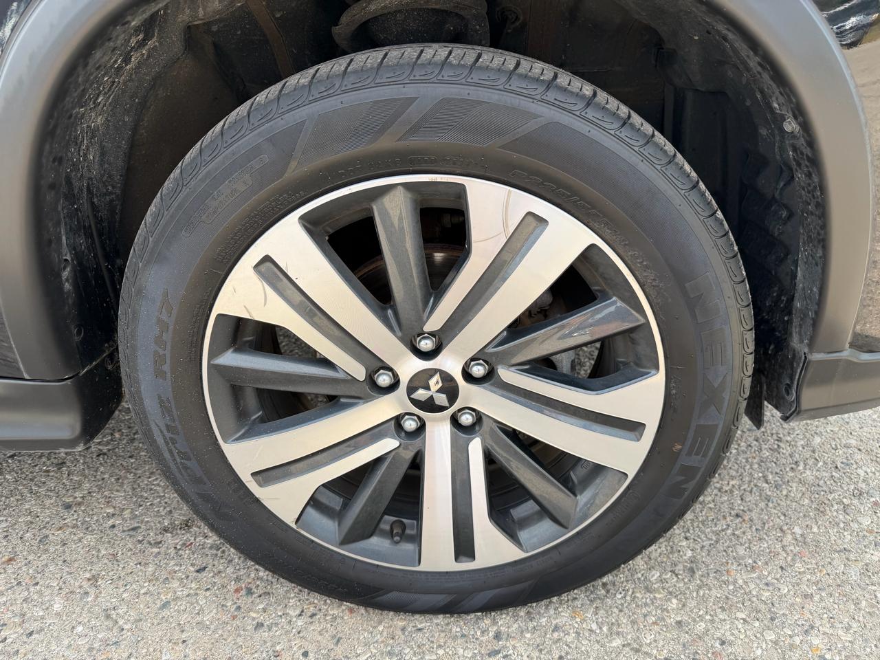 Mitsubishi Outlander Sport 2.0 ES 4WD 2024
