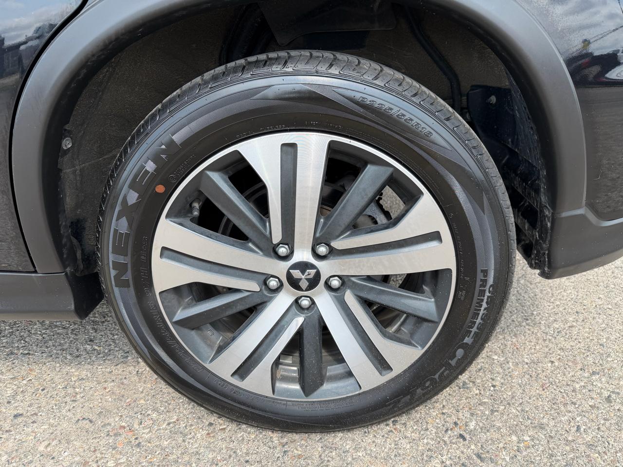 Mitsubishi Outlander Sport 2.0 ES 4WD 2024