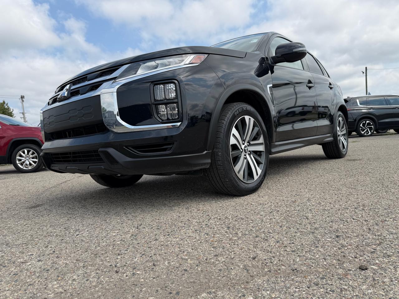 Mitsubishi Outlander Sport 2.0 ES 4WD 2024