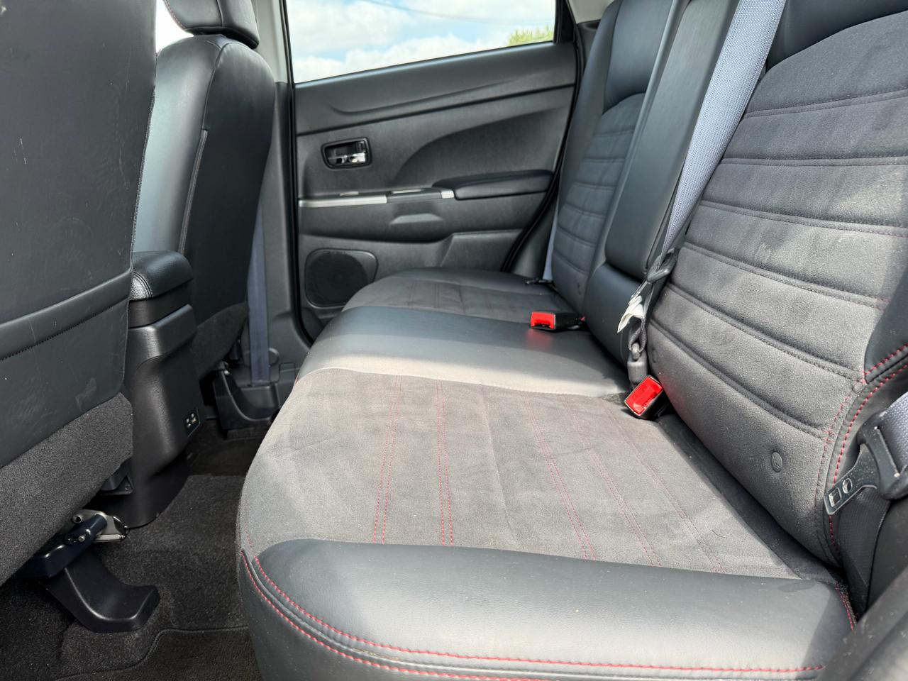Mitsubishi Outlander Sport 2.0 ES 4WD 2024