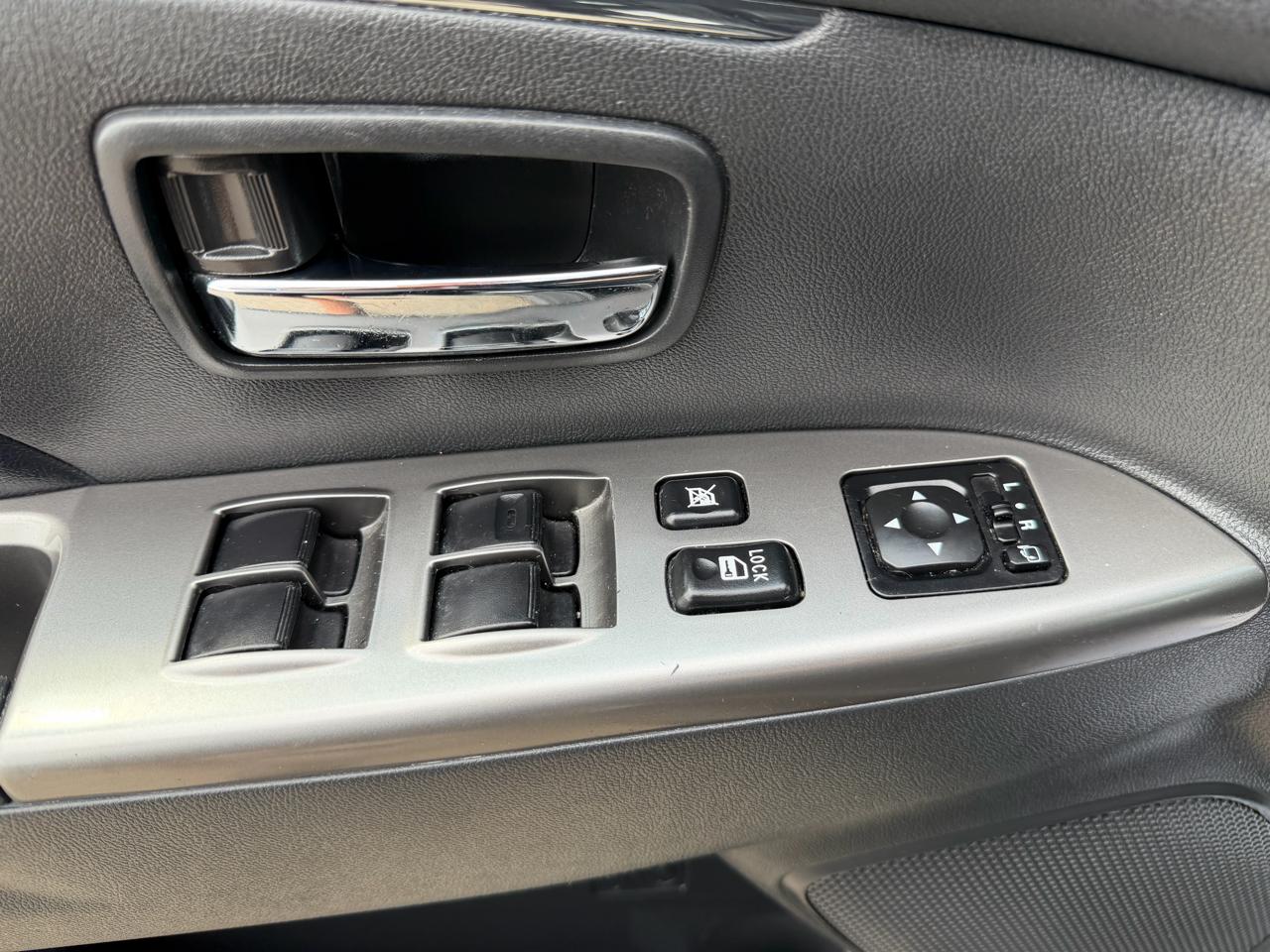 Mitsubishi Outlander Sport 2.0 ES 4WD 2024