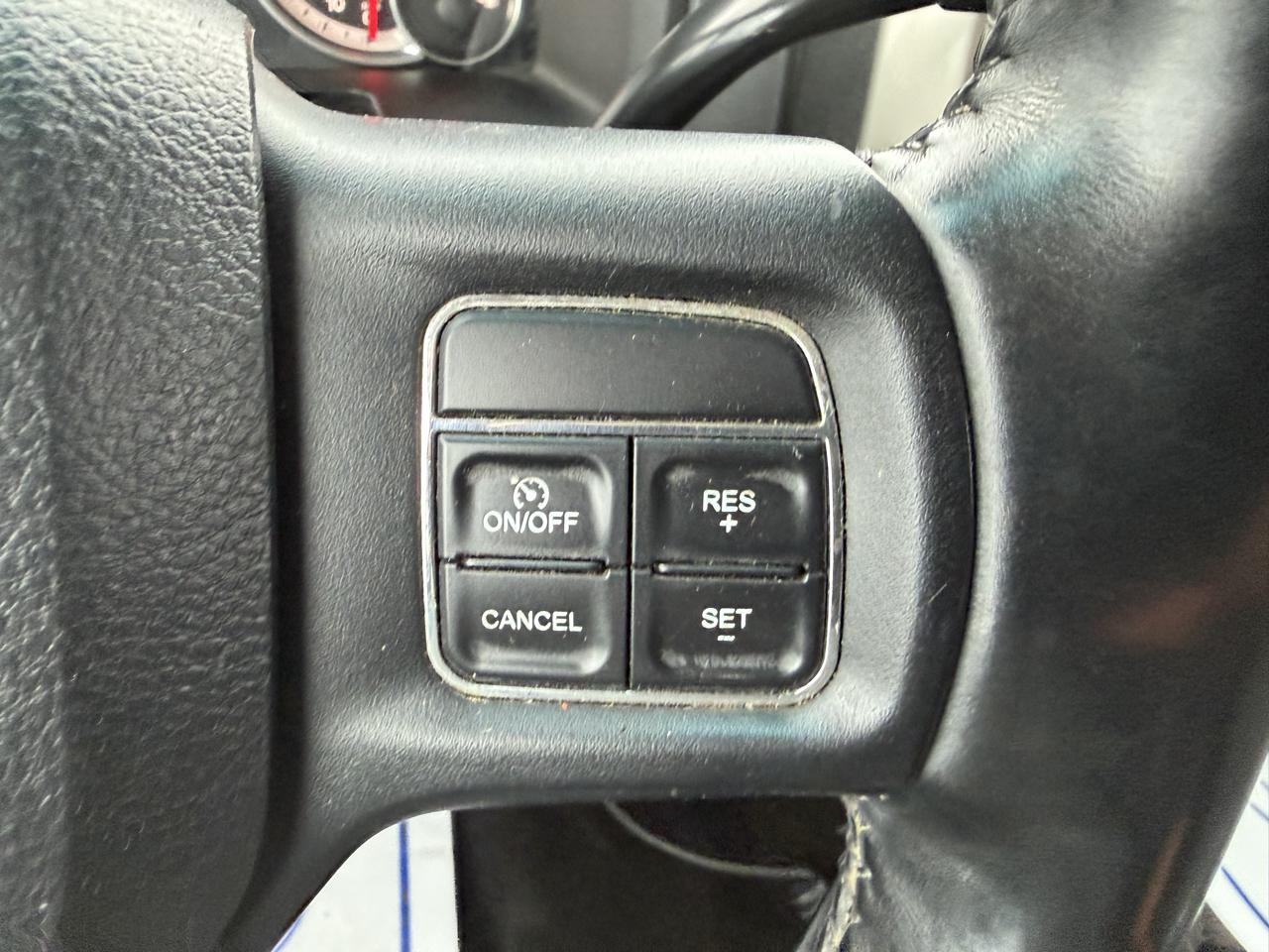 RAM 2500 SLT Crew Cab SWB 4WD 2015
