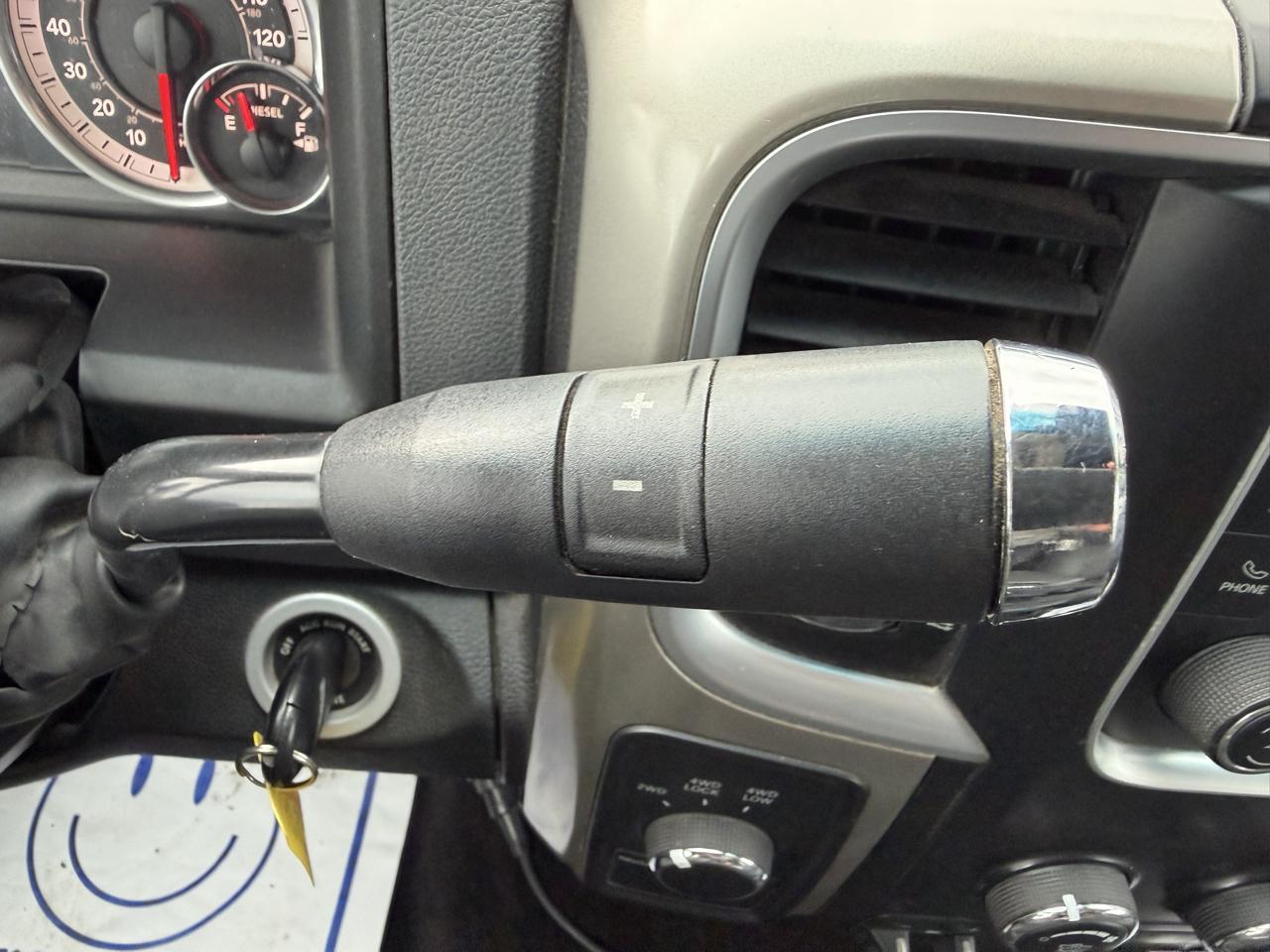 RAM 2500 SLT Crew Cab SWB 4WD 2015