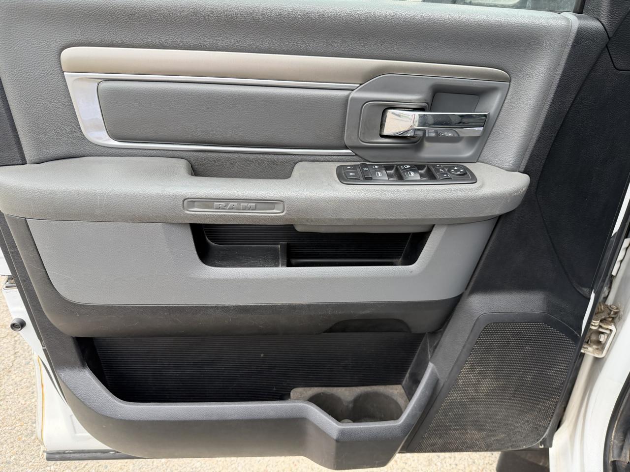 RAM 2500 SLT Crew Cab SWB 4WD 2015