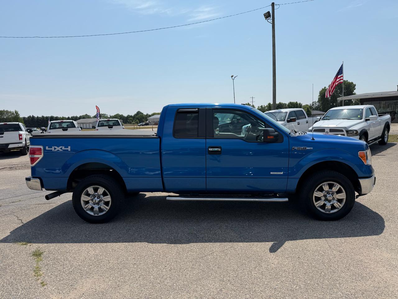Ford F-150 XL SuperCab 8-ft. Bed 4WD 2012