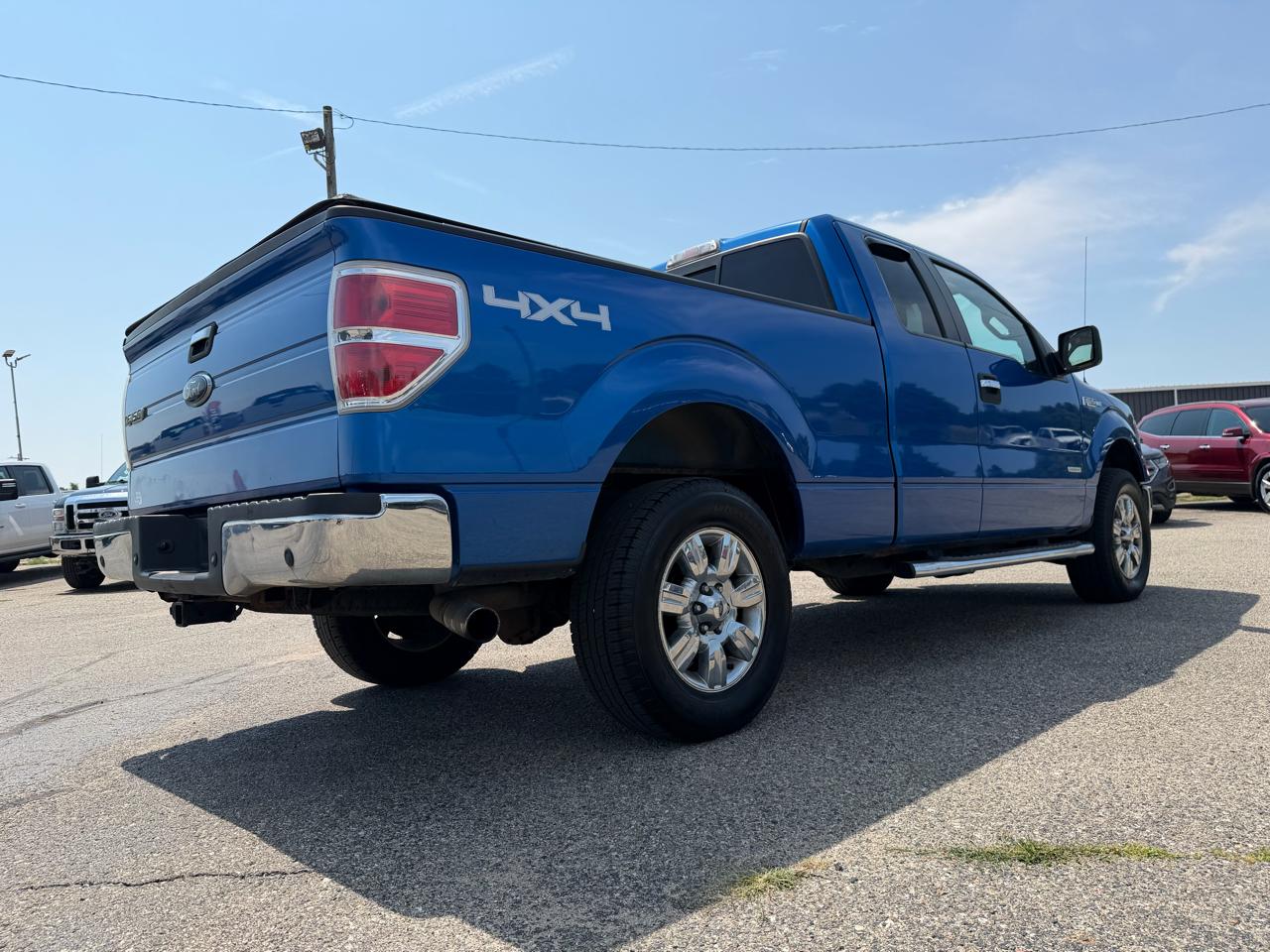 Ford F-150 XL SuperCab 8-ft. Bed 4WD 2012