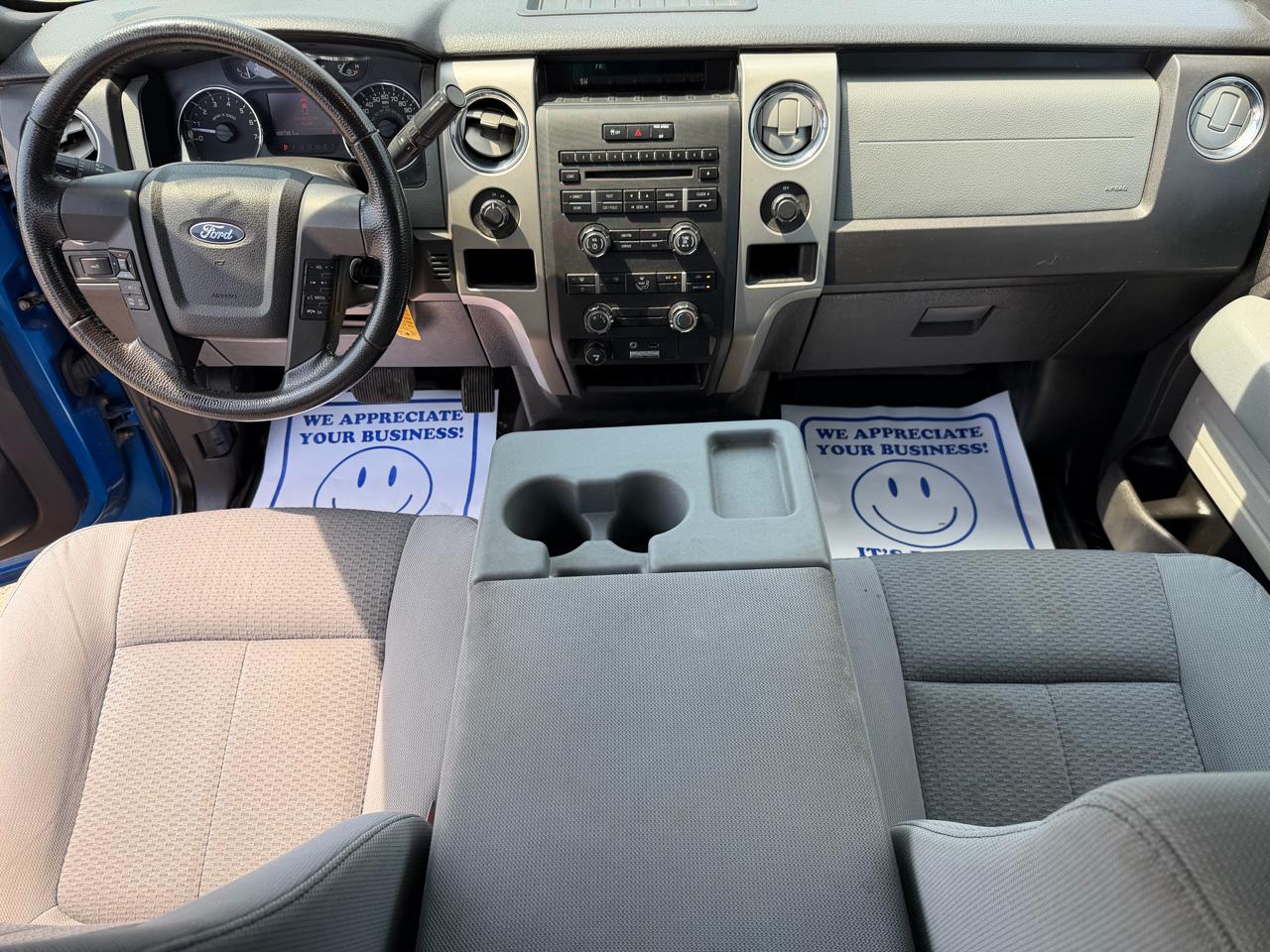 Ford F-150 XL SuperCab 8-ft. Bed 4WD 2012