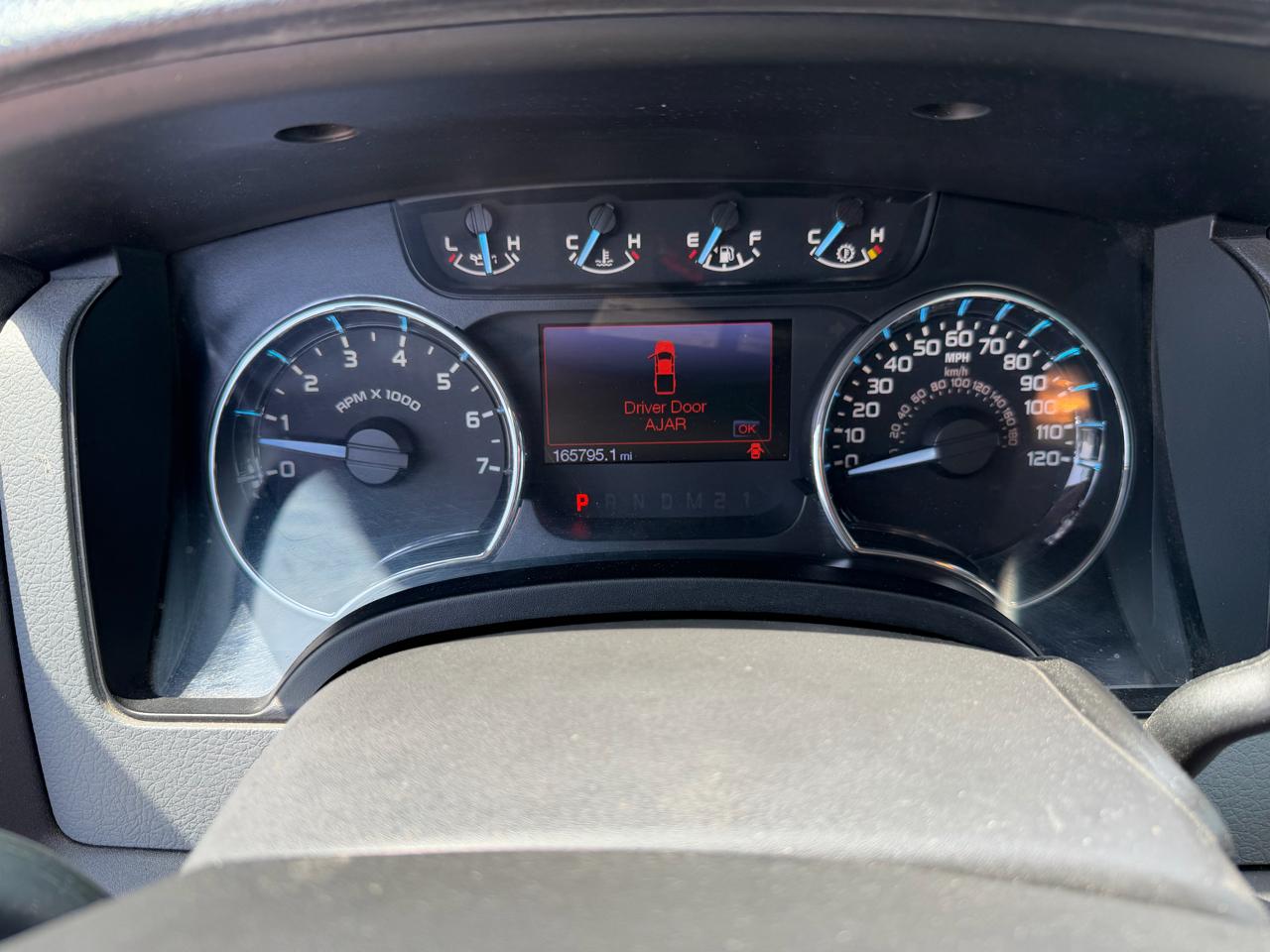 Ford F-150 XL SuperCab 8-ft. Bed 4WD 2012