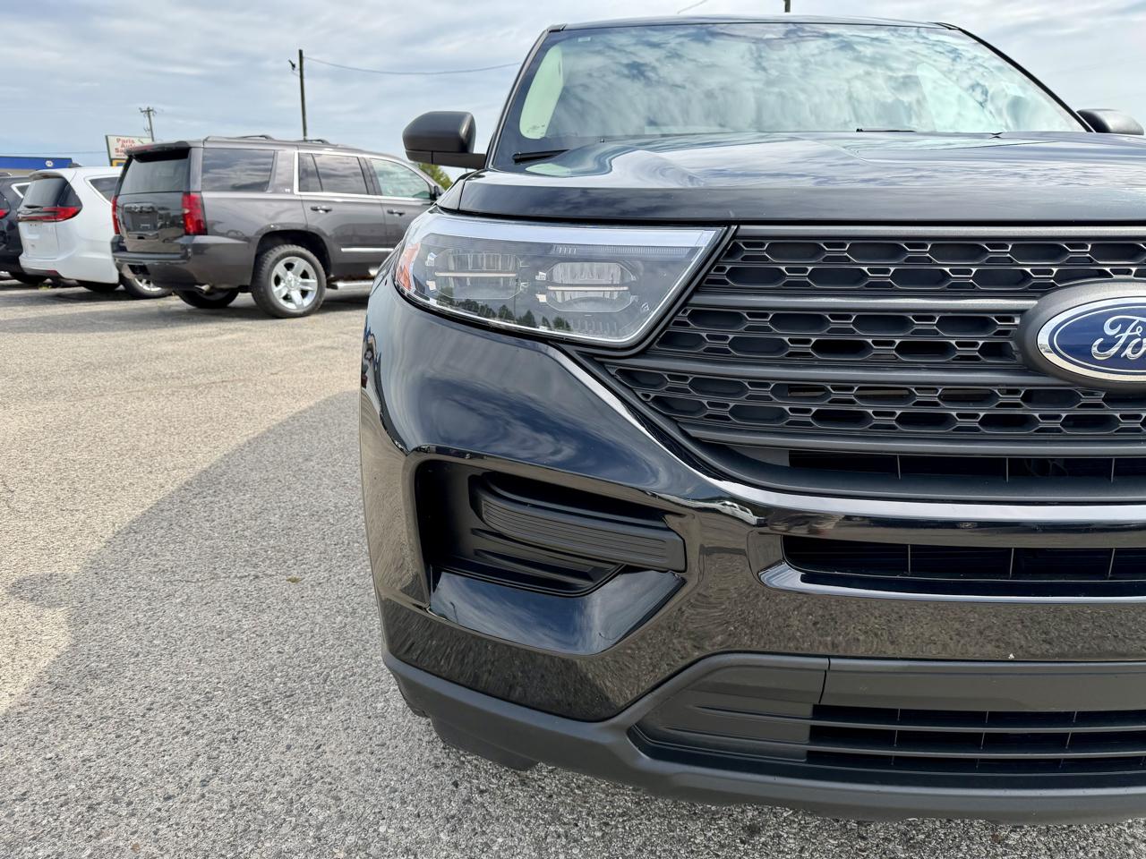 Ford Explorer Base AWD 2023