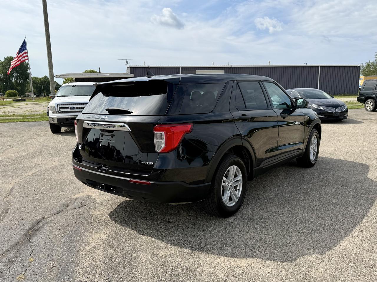 Ford Explorer Base AWD 2023