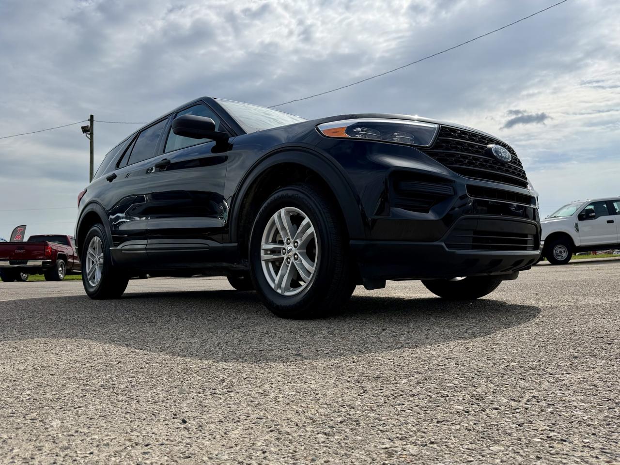 Ford Explorer Base AWD 2023