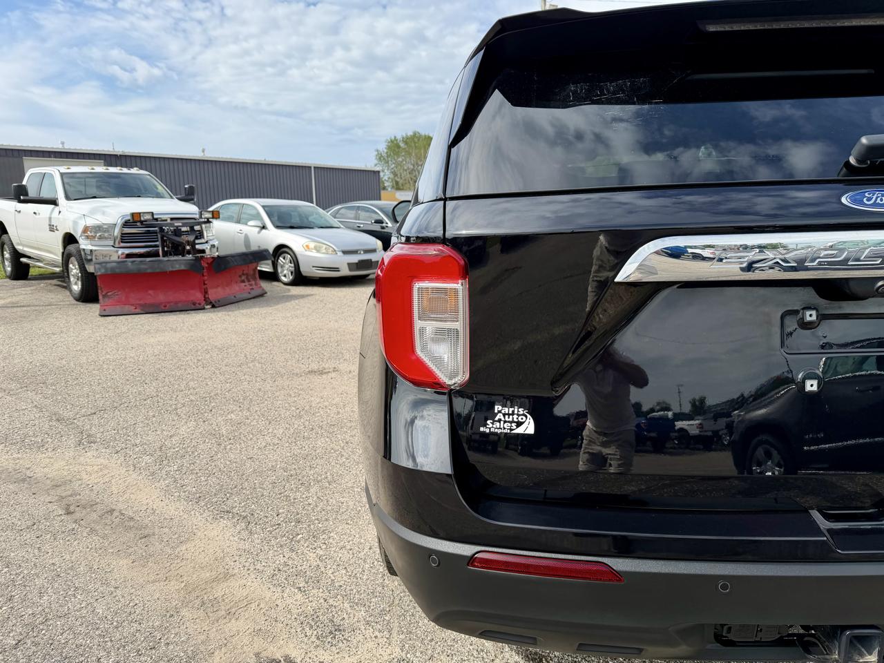 Ford Explorer Base AWD 2023