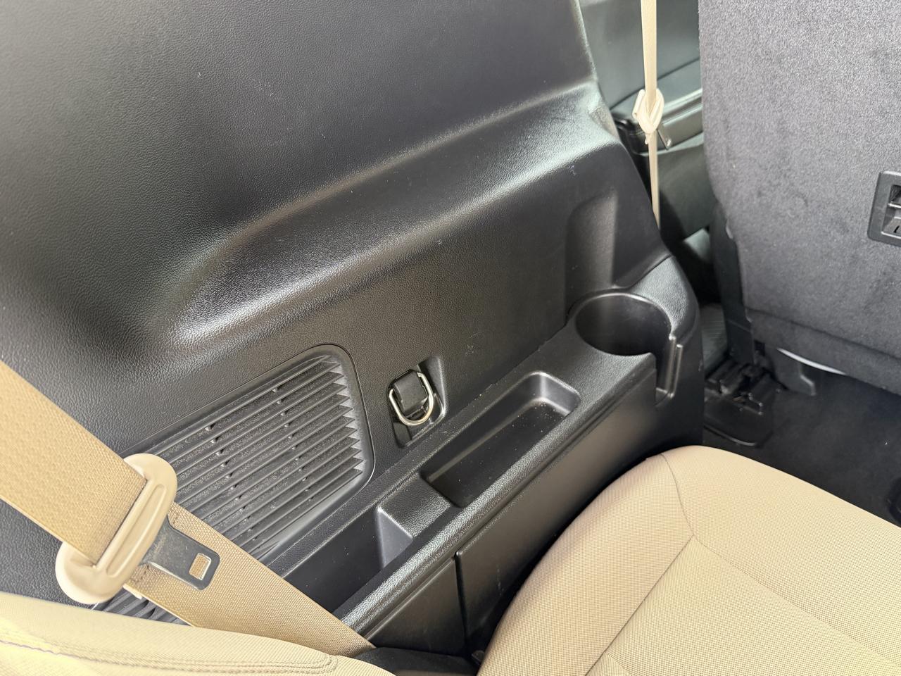 Ford Explorer Base AWD 2023