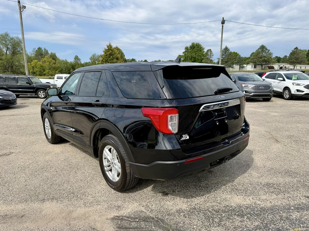 Ford Explorer Base AWD 2023