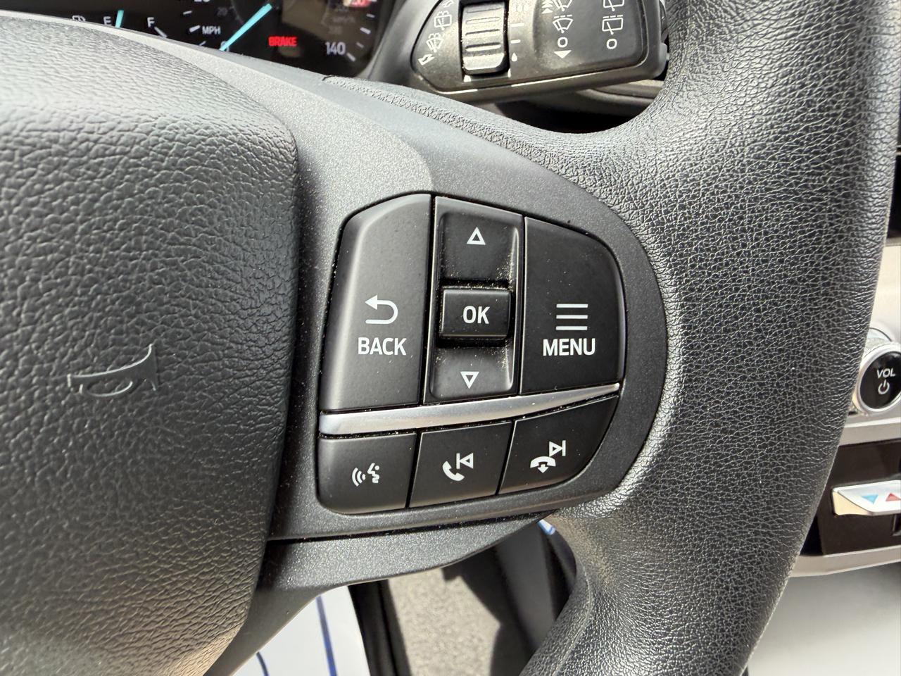Ford Explorer Base AWD 2023