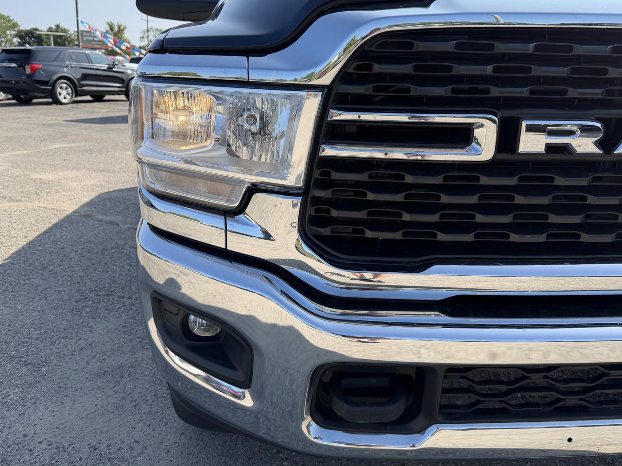 RAM 2500 Tradesman Crew Cab SWB 4WD 2022