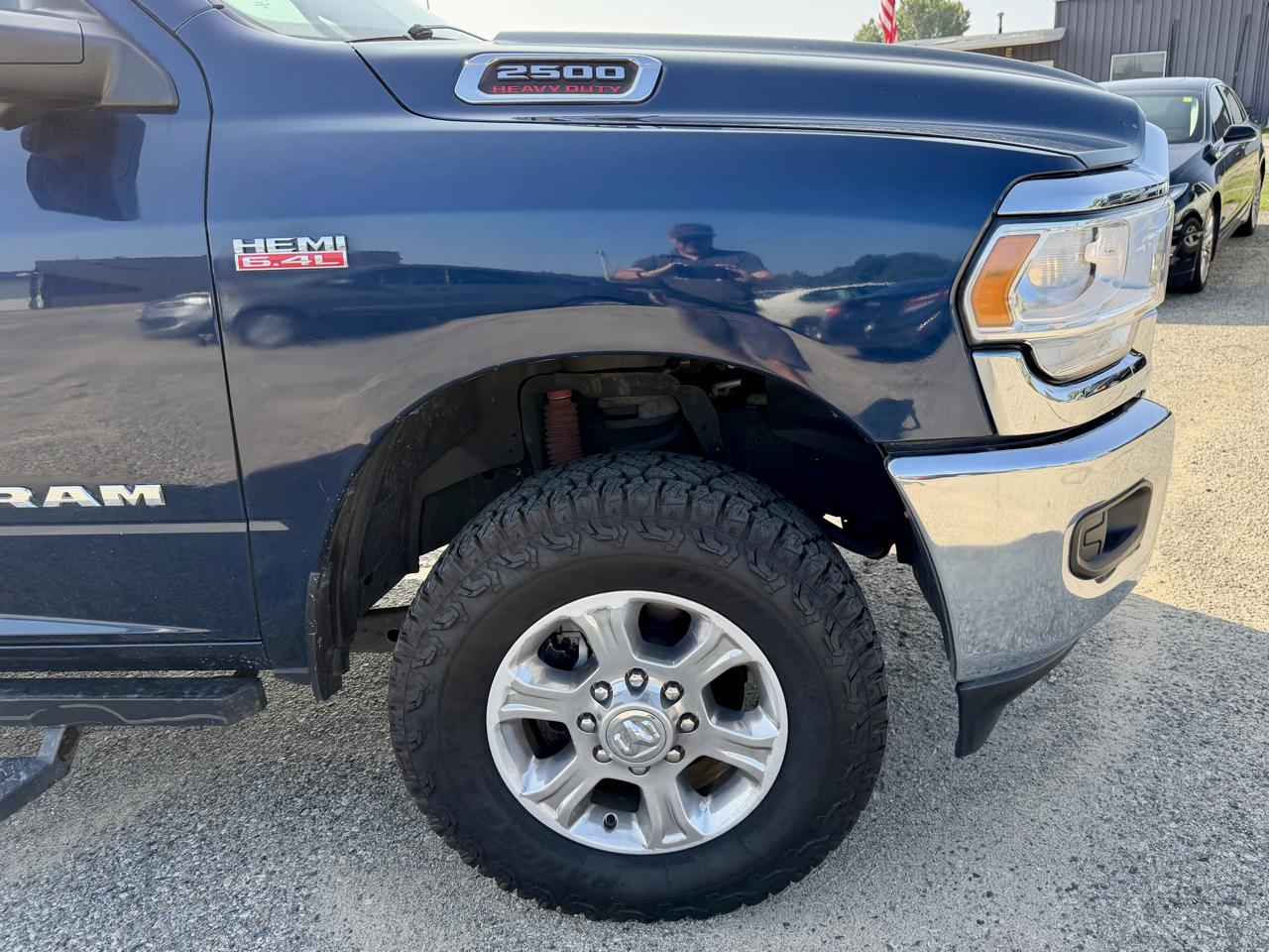 RAM 2500 Tradesman Crew Cab SWB 4WD 2022