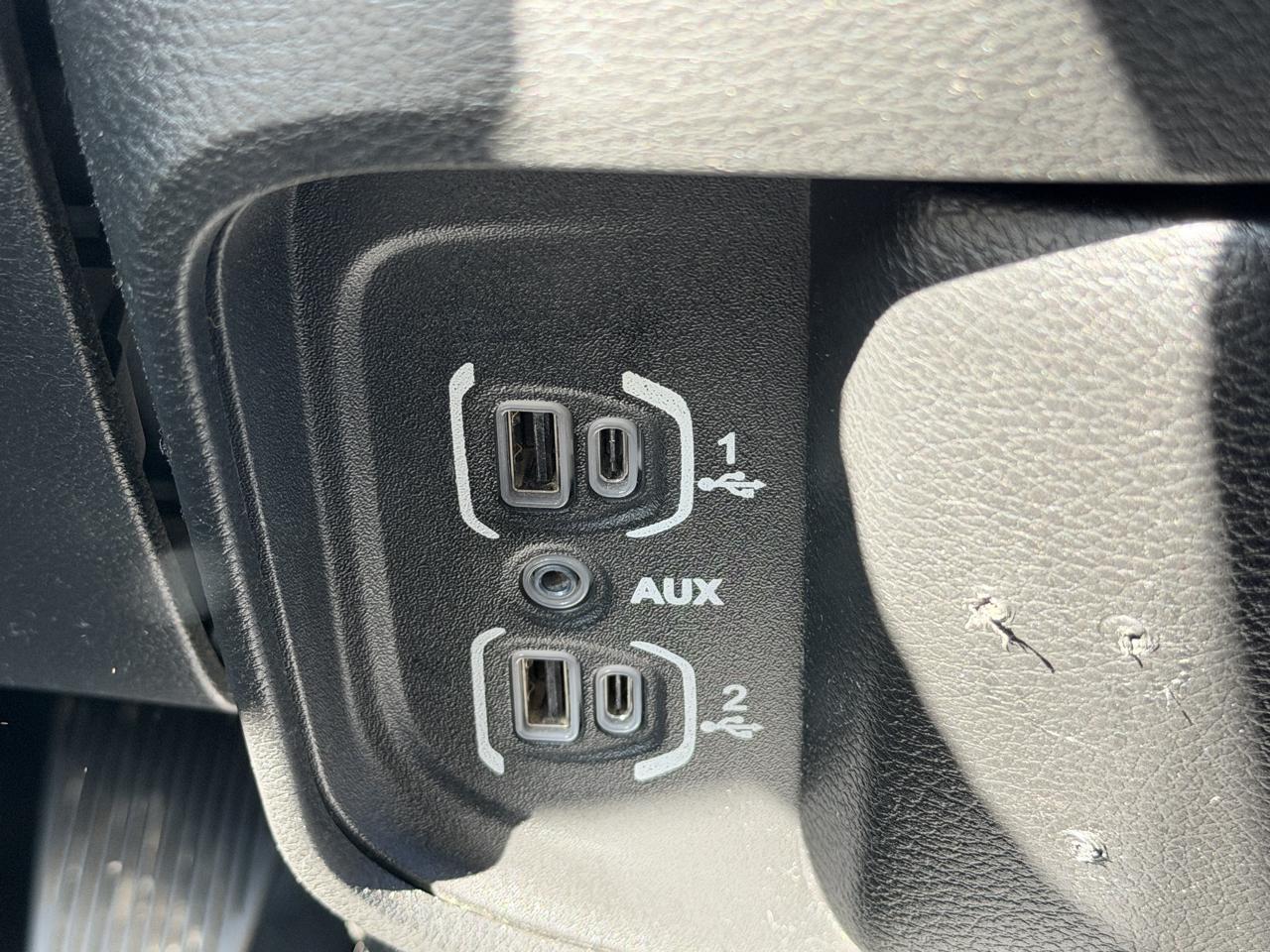 RAM 2500 Tradesman Crew Cab SWB 4WD 2022