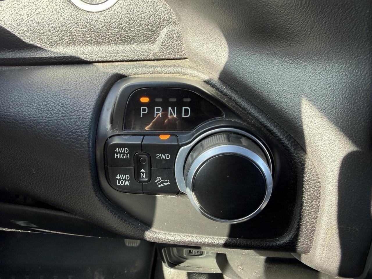 RAM 2500 Tradesman Crew Cab SWB 4WD 2022