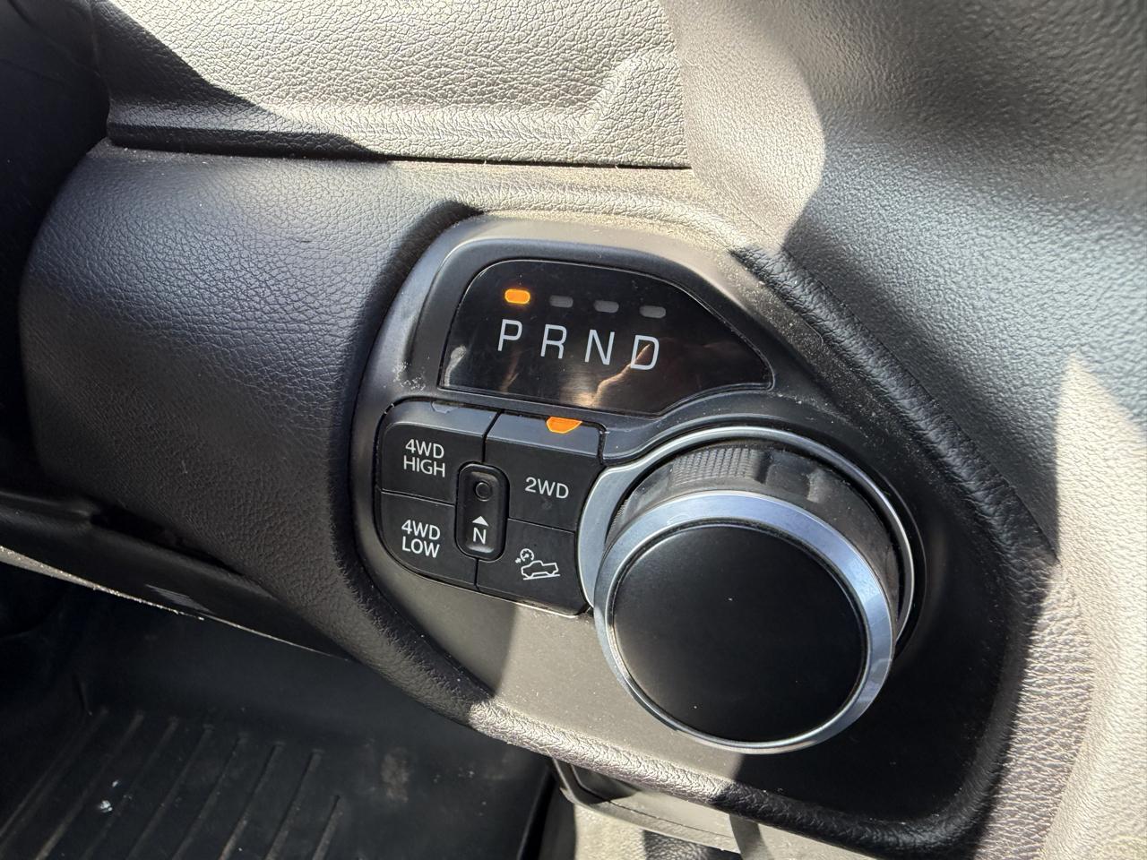 RAM 2500 Tradesman Crew Cab SWB 4WD 2022