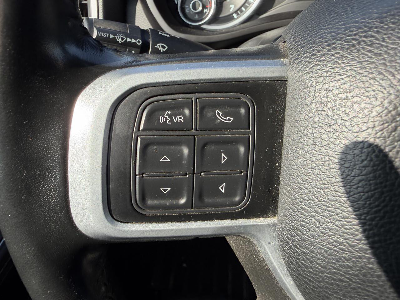 RAM 2500 Tradesman Crew Cab SWB 4WD 2022