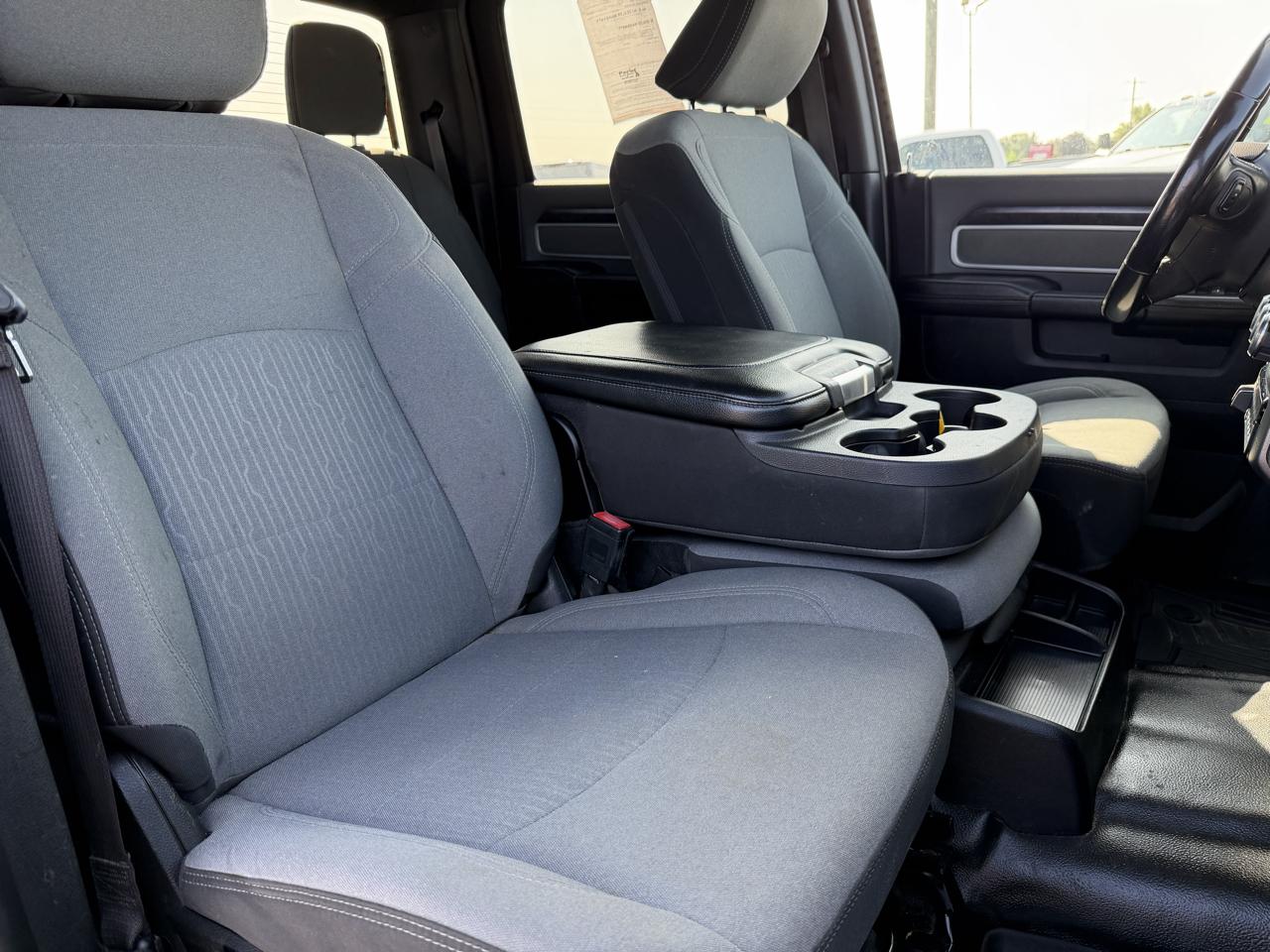 RAM 2500 Tradesman Crew Cab SWB 4WD 2022