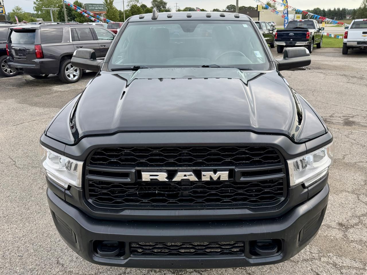 RAM 2500 Tradesman Crew Cab LWB 4WD 2022