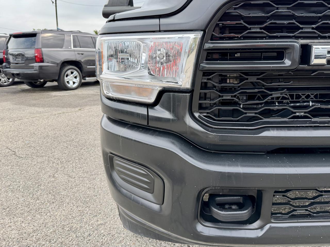 RAM 2500 Tradesman Crew Cab LWB 4WD 2022
