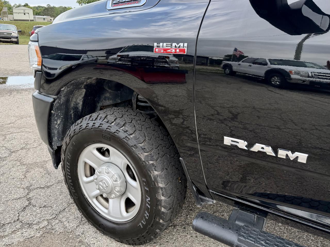 RAM 2500 Tradesman Crew Cab LWB 4WD 2022