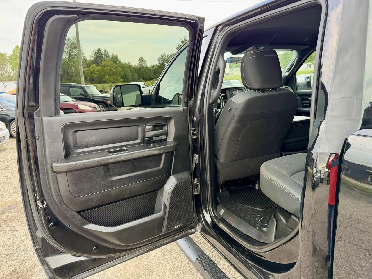 RAM 2500 Tradesman Crew Cab LWB 4WD 2022