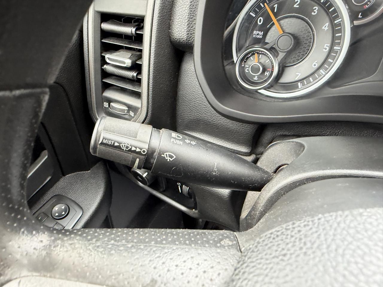 RAM 2500 Tradesman Crew Cab LWB 4WD 2022