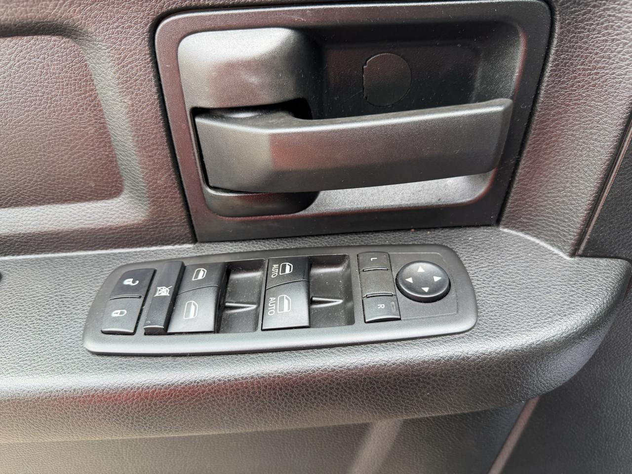 RAM 2500 Tradesman Crew Cab LWB 4WD 2022