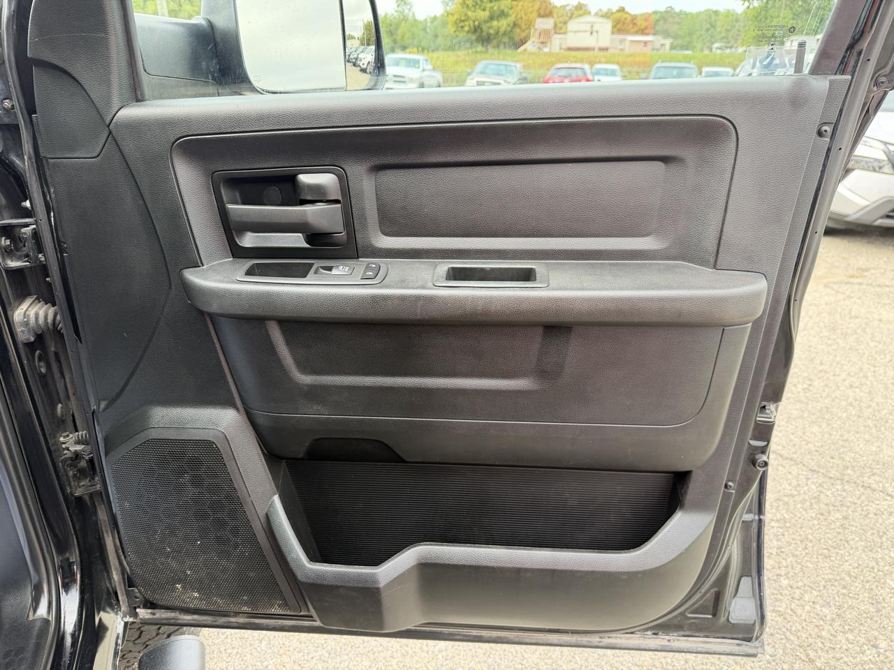 RAM 2500 Tradesman Crew Cab LWB 4WD 2022