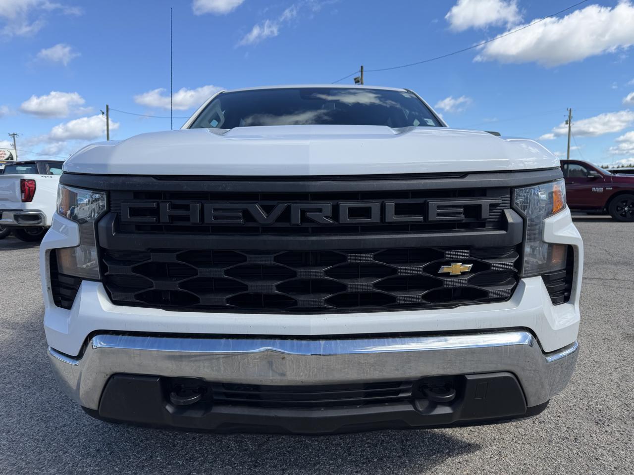 Chevrolet Silverado photo 6