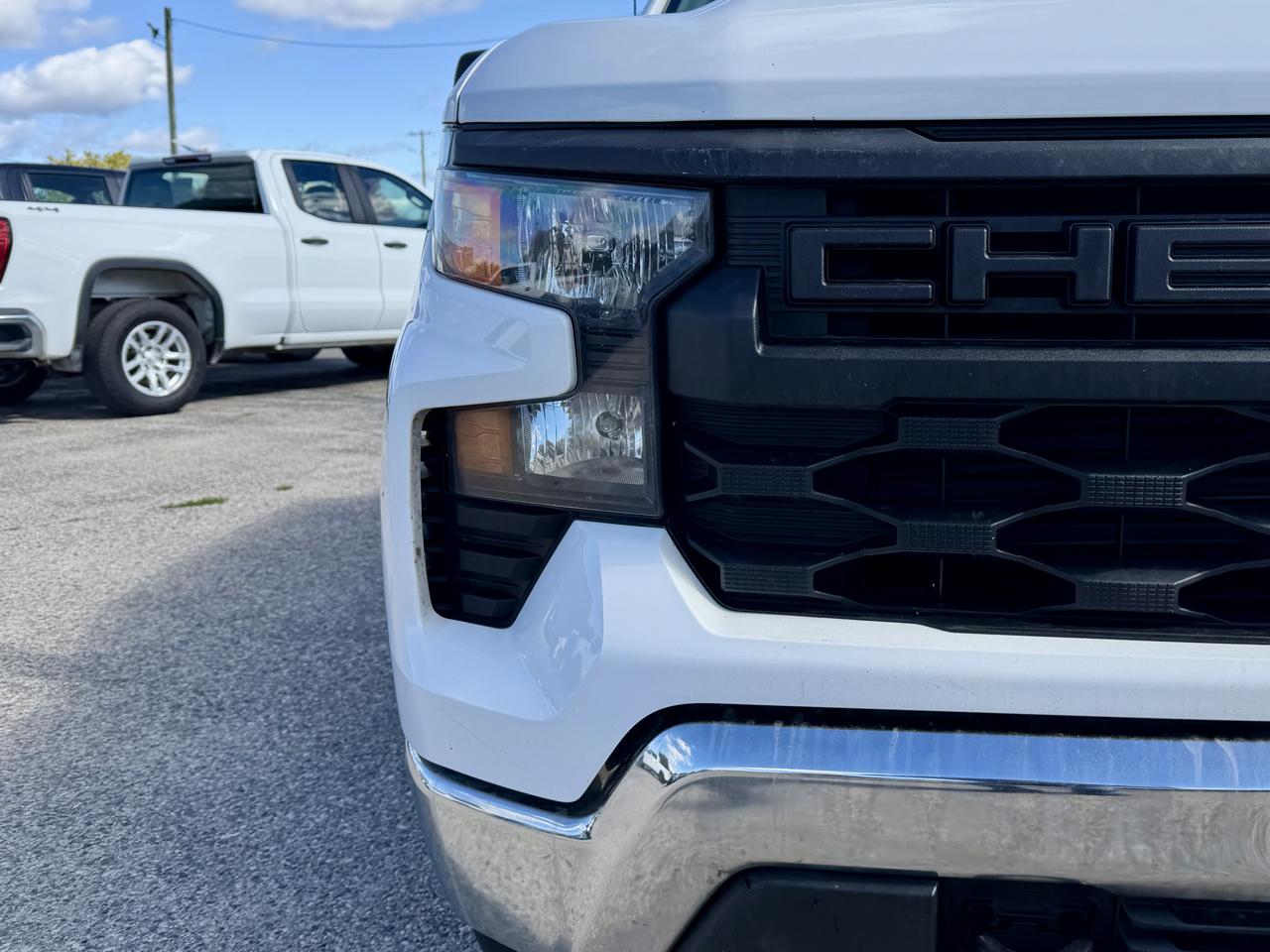 Chevrolet Silverado photo 8