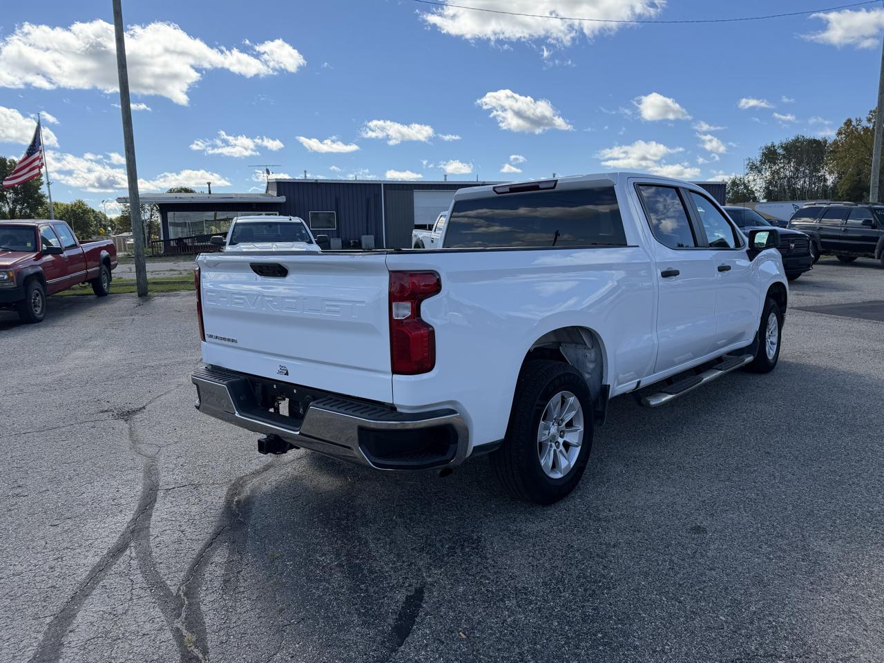 Chevrolet Silverado photo 25