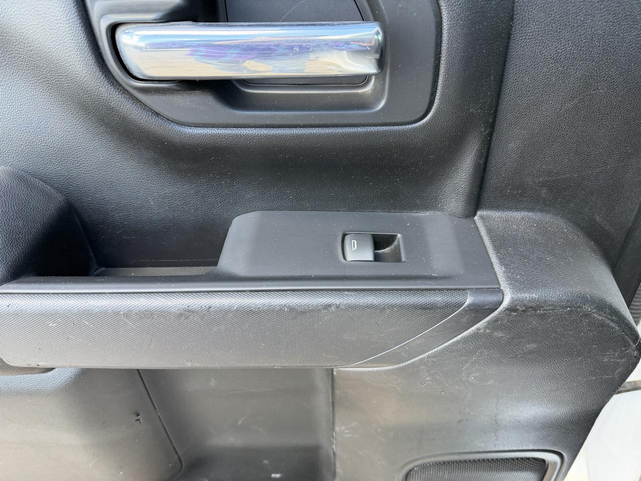 Chevrolet Silverado photo 43