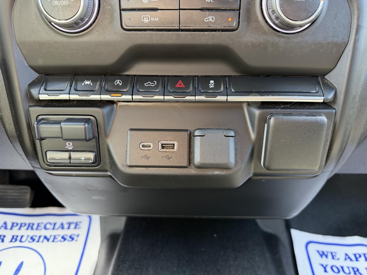 Chevrolet Silverado photo 53