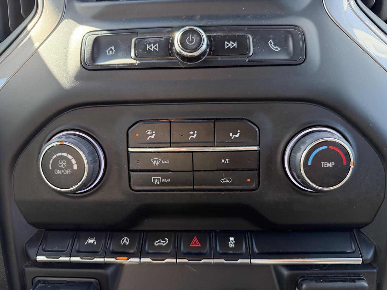 Chevrolet Silverado photo 54