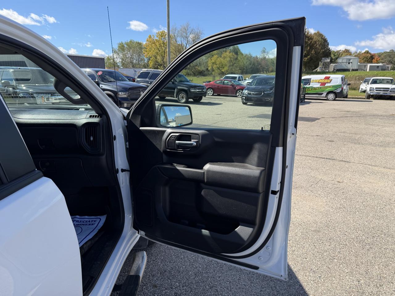 Chevrolet Silverado photo 67