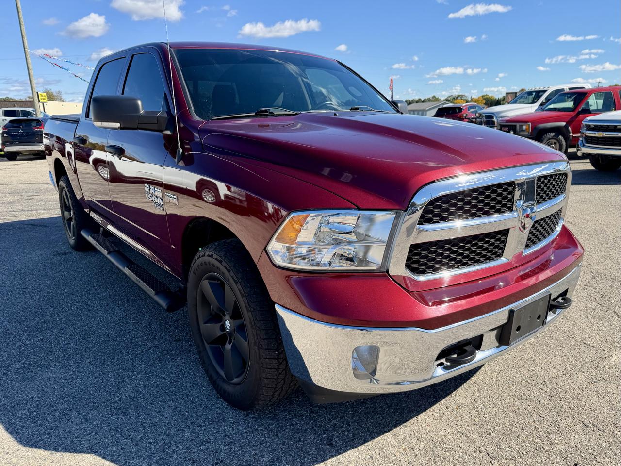 RAM 1500 Classic SLT 4x4 Crew Cab 5'7" Box 2022
