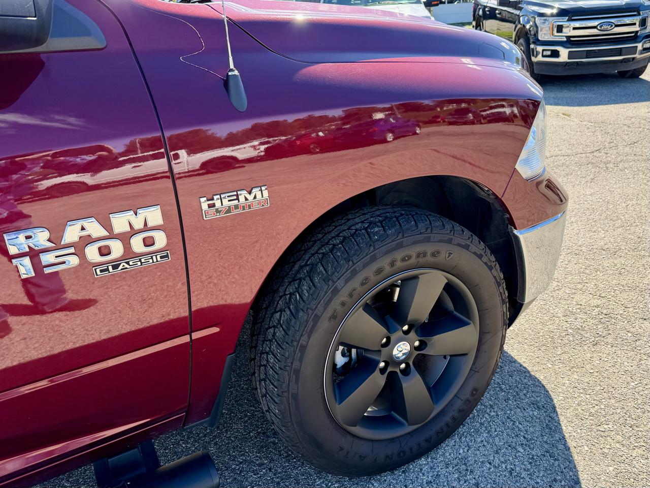 RAM 1500 Classic SLT 4x4 Crew Cab 5'7" Box 2022