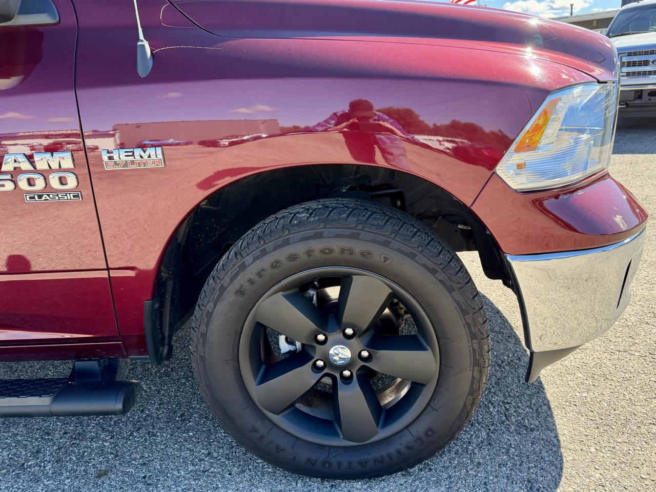 RAM 1500 Classic SLT 4x4 Crew Cab 5'7" Box 2022