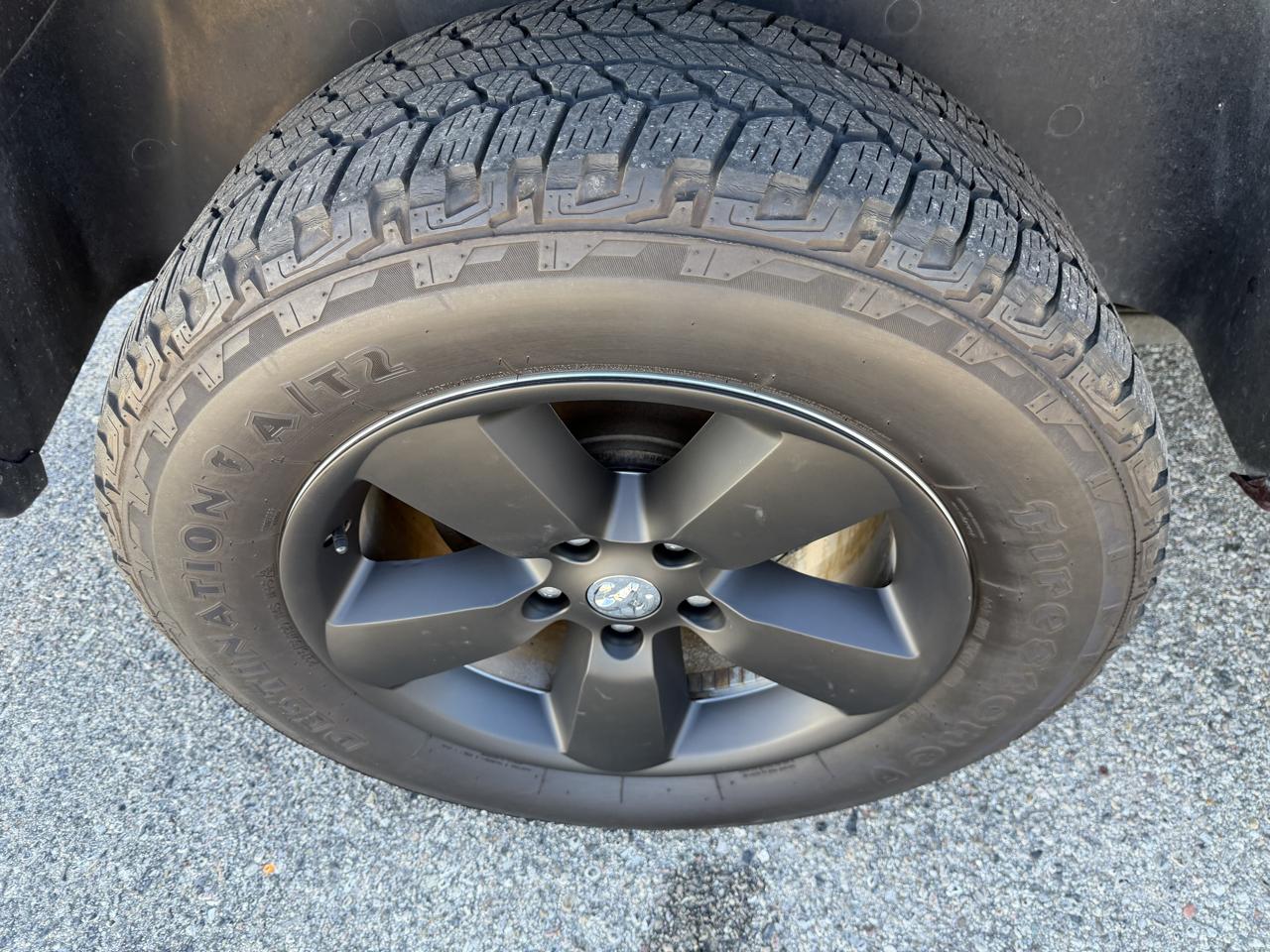 RAM 1500 Classic SLT 4x4 Crew Cab 5'7" Box 2022