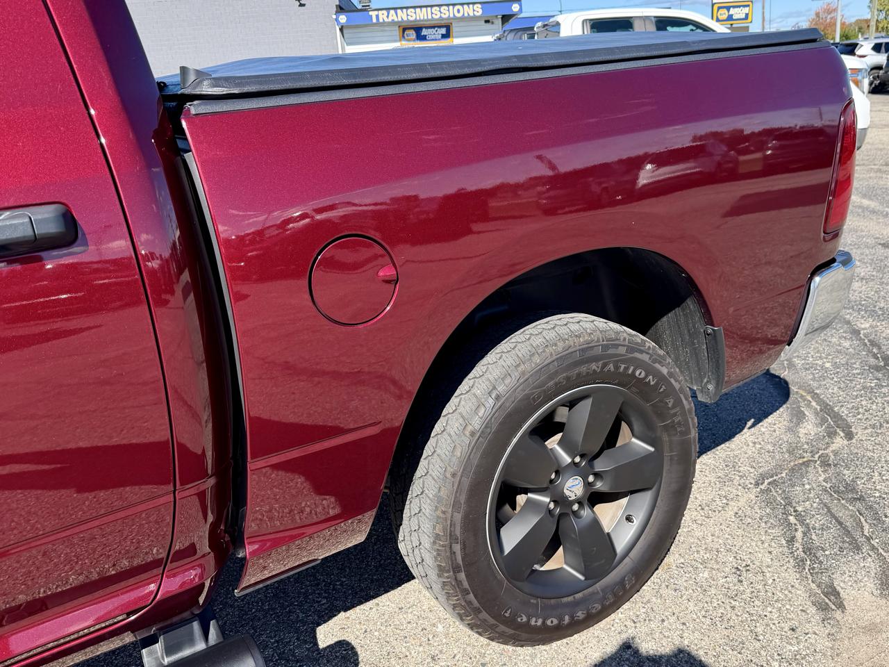RAM 1500 Classic SLT 4x4 Crew Cab 5'7" Box 2022