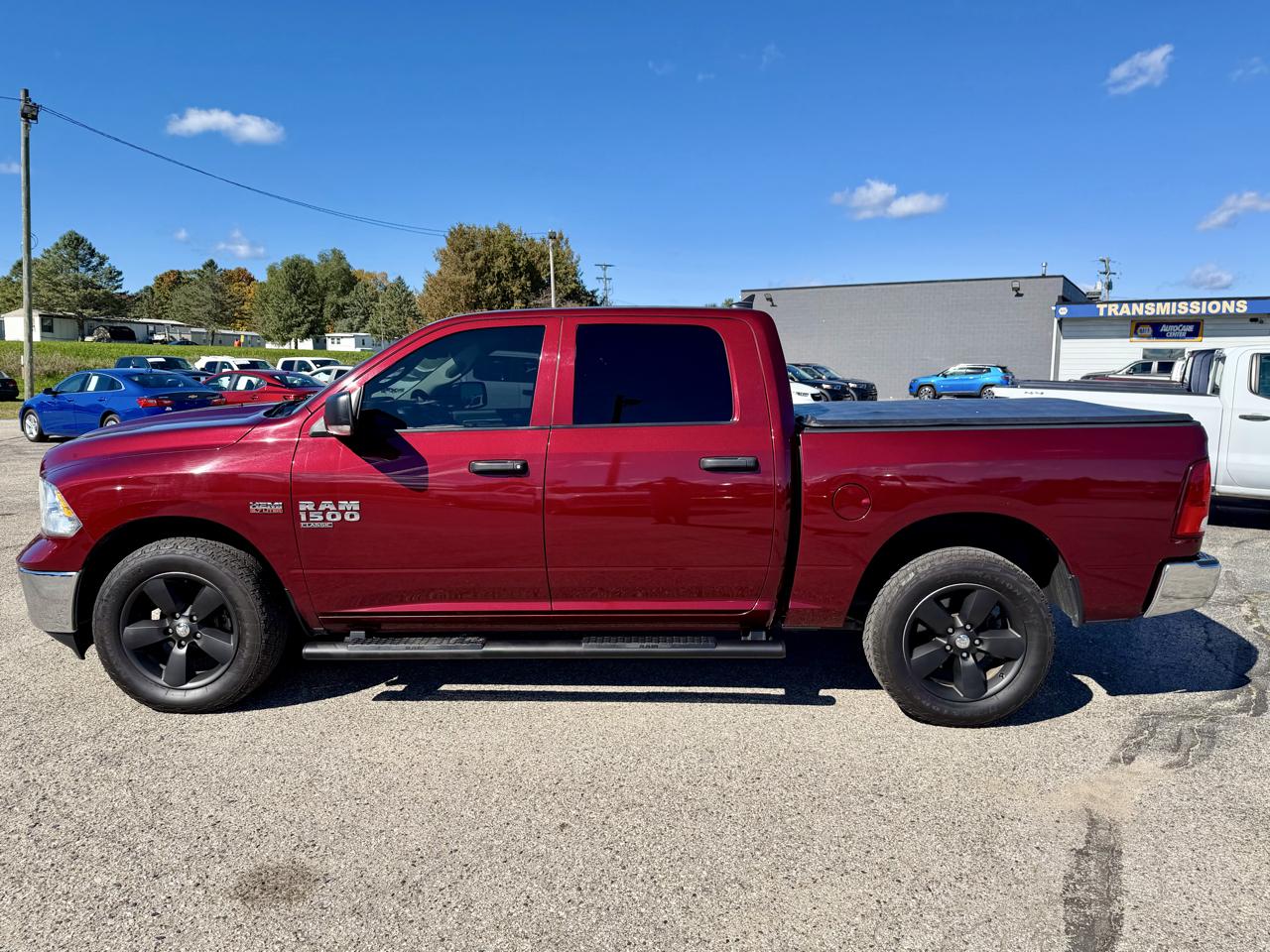 RAM 1500 Classic SLT 4x4 Crew Cab 5'7" Box 2022