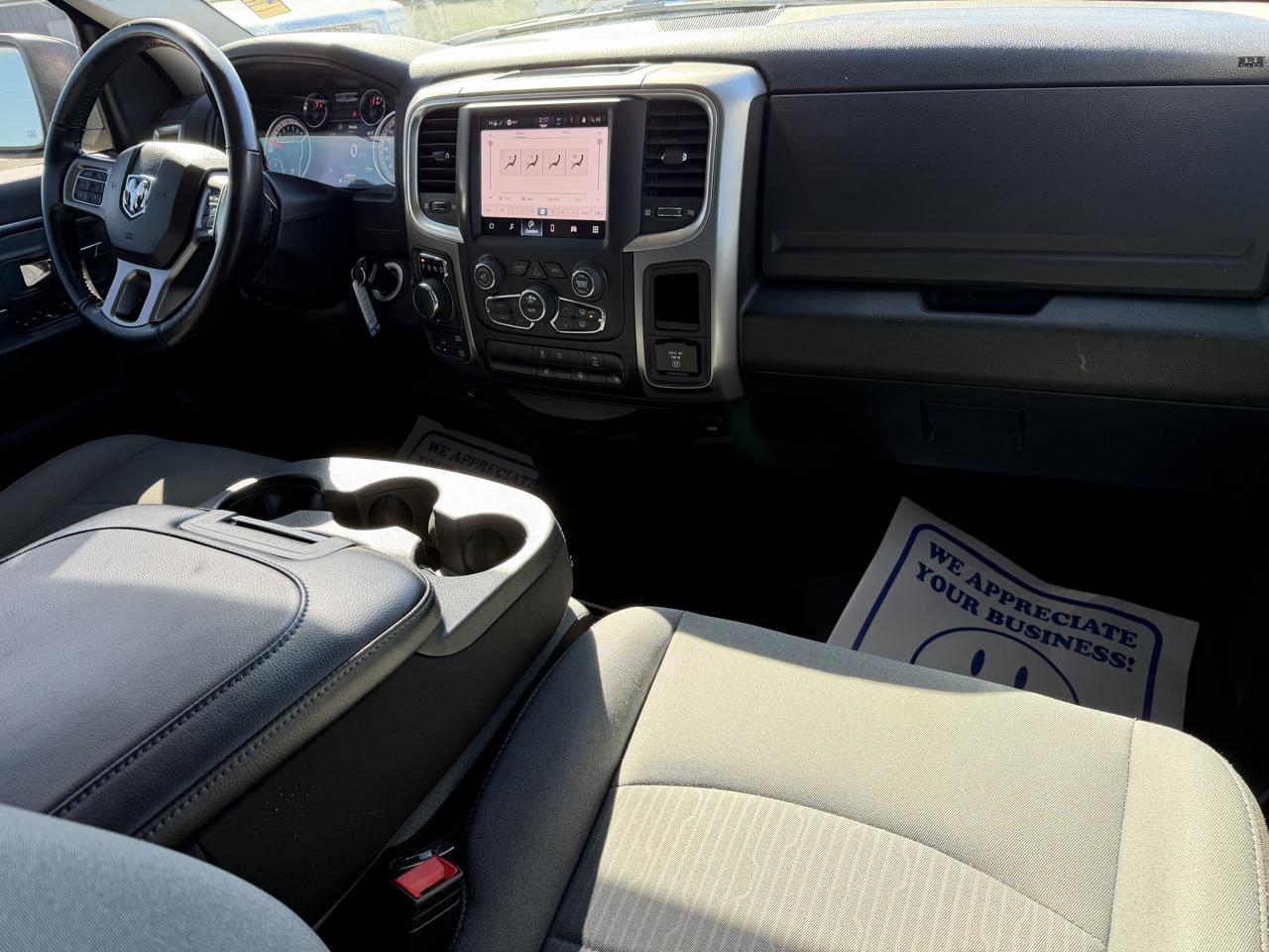 RAM 1500 Classic SLT 4x4 Crew Cab 5'7" Box 2022